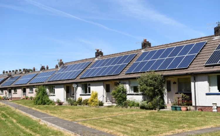 Decentralised Solar That Halves Tenants’ Bills